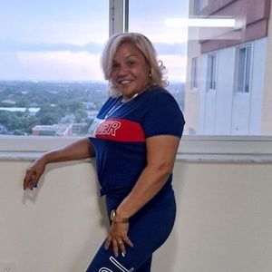 Meet your Posher, Aida